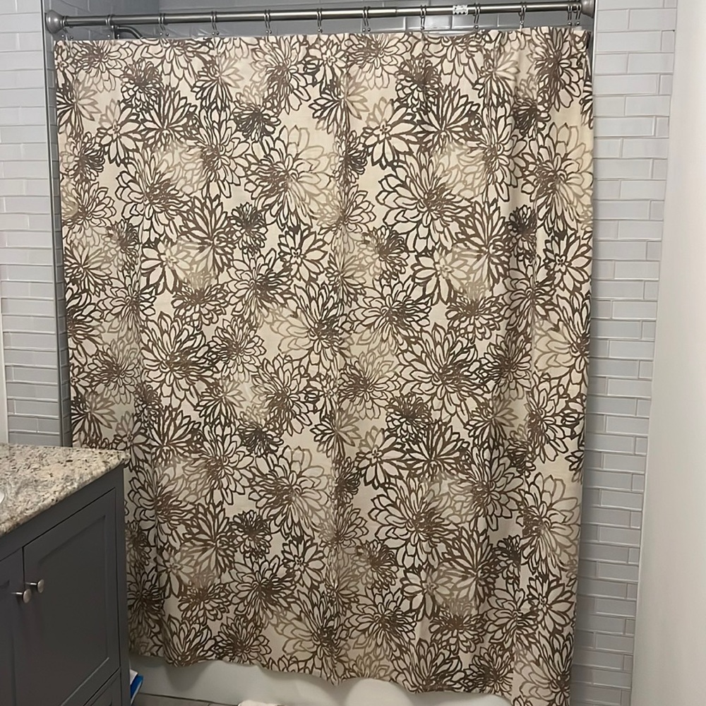 Shower Curtain - Picture 2 of 3